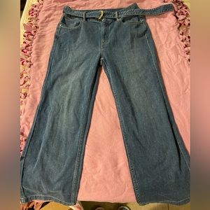 Wide leg cropped jeans belt